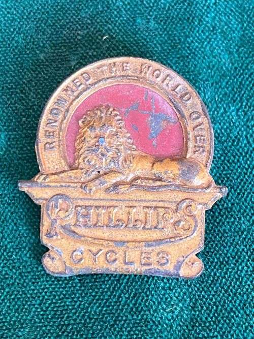 VINTAGE PHILLIPS CYCLES PIN BADGE