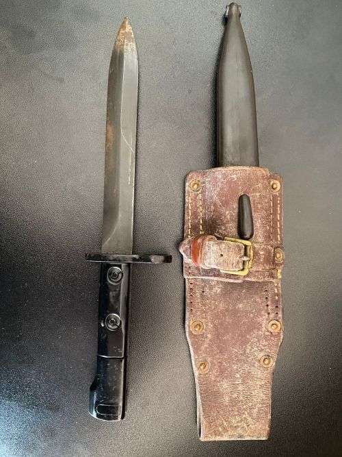 THE S1 BAYONET -A LICENSED COPY OF THE UZI BAYONET ACOMPANYING A STANDARD SA MODEL SCABBARD THAT FIT