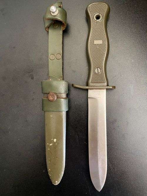 VINTAGE GERMAN COMBAT/FIGHTING KNIFE SOLINGEN GERMANY RONTREI-DATED 1978-OVERALL LENGTH 25,2CM-VERY