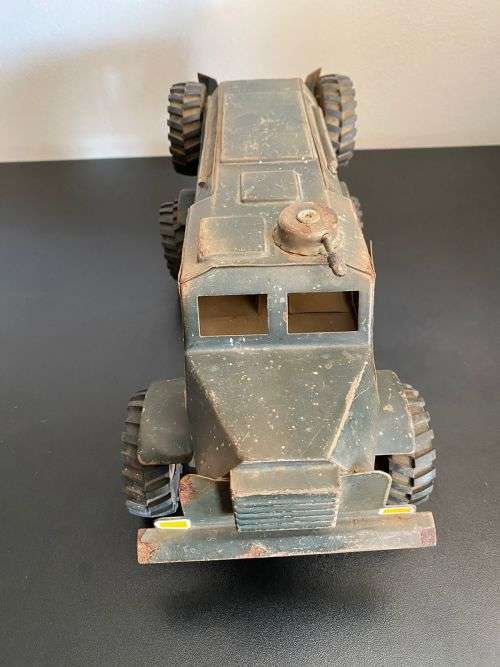EARLY BORDER WAR PERIOD MADE-STRIKE CASPER-MEASURES LENGTH 33CM-WIDTH 15 CM -HEIGHT 14,5 CM