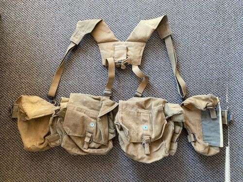 PATENT 63,RHODESIAN SKELETON KIT,KIDNEY POUCHES/WEBBING BELT/2X AMMO POUCHES,PADDED YOKE,MARKINGS ON