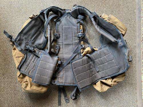 SADF PATTERN 83 BATTLE JACKET-ALL CLIPS AND ZIPS INTACT