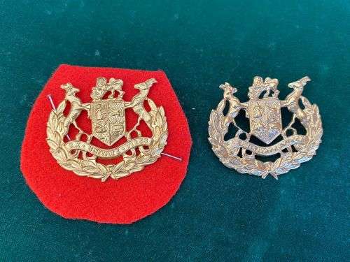 SERGEANT MAJOR CLASS 1 RANK BADGES-WORN 1960`S-1970`S-LUGS + PINS INTACT