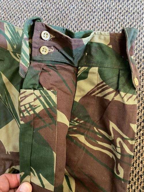 RHODESIAN CAMO TROUSERS,NEW,NEVER WORN AND IN EXCELLANT CONDITION-SIZE 32 WITH PIPE LENGTH OF 77CM-R
