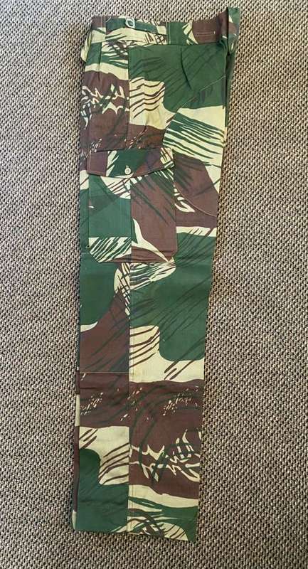 RHODESIAN CAMO TROUSERS,NEW,NEVER WORN AND IN EXCELLANT CONDITION-SIZE 32 WITH PIPE LENGTH OF 77CM-R