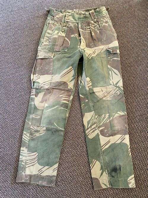 RHODESIAN CAMO TROUSERS SIZE 30 WITH PIPE LENGTH OF 72CM-VOMBAT USED-MISSING 2 BUTTONS