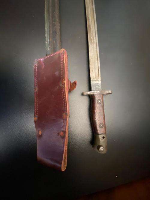 BRITTISH 1907 PATTERN BAYONET,MADE BY SANDERSON-COMES WITH SCABBARD AND LEATHER FROG-SAP MARKED