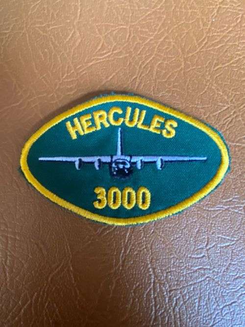 28 SQUADRON TIME ON TYPE PATCH-WORN LATE 1980`S TO EARLY 1990`S ON LEFT UPPER ARM BY MEMBERS WHO COM