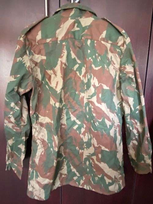 RECCE COPY P-ZIMBABWE CAMOUFLAGE,LONG SLEEVE SHIRT,SIZE MEDIUM-MEASURES 55CM ARMPIT TO ARMPIT-PAPER