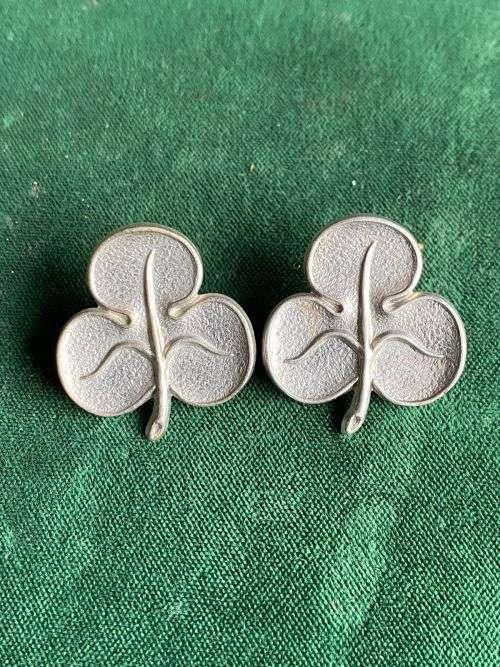 SA IRISH COLLAR BADGE PAIR-WORN 1940-63-PINS INTACT