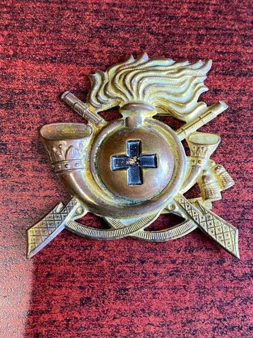 ITALIAN WW2 BERGSAGLIERI CAP BADGE-COMES WITH LUGS