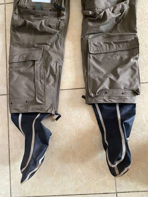 BEAUFORT RAF AIRCREW JET PILOT IMMERSION COVERALL MK 10 SUIT-GREEN MILITARY ISSUE -USED BY SA PILOTS