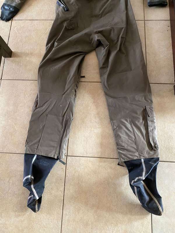 BEAUFORT RAF AIRCREW JET PILOT IMMERSION COVERALL MK 10 SUIT-GREEN MILITARY ISSUE -USED BY SA PILOTS