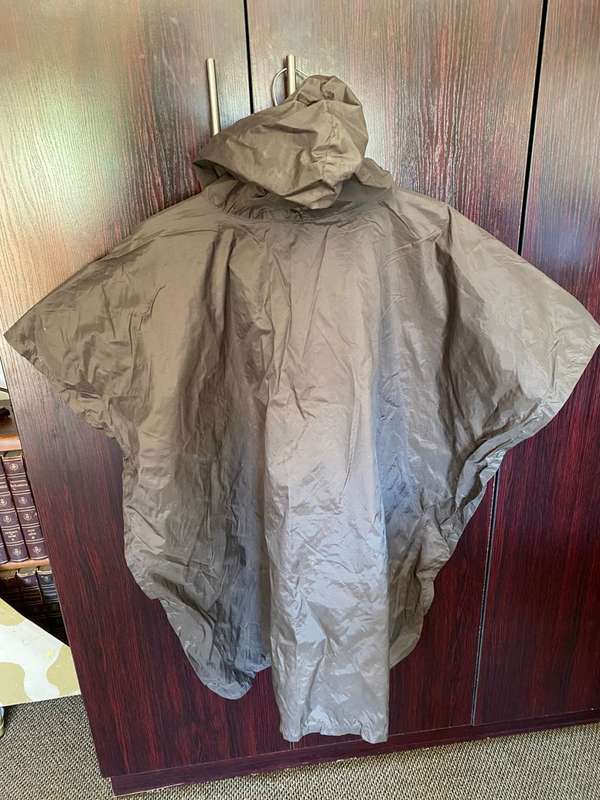 SADF RAINCOAT/PONCHO WITH HOOD-SLEEVE LESS-SIZE LARGE-GOOD CONDITION