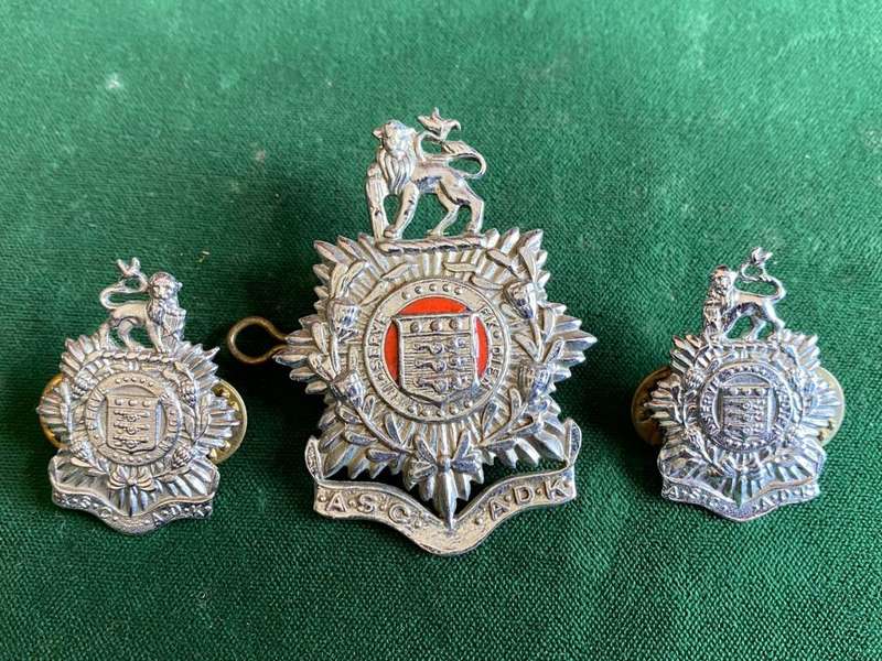 ADMIN SERVICES CORPS CAP AND COLLARS IN CHROME-LUGS + PINS INTACT