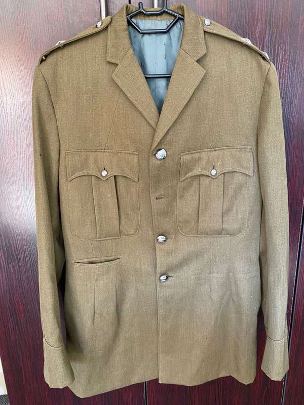 EARLY SA INFANTRY TUNIC JACKET-SIZE LARGE-MEASURES 52 CM ARMPIT TO ARMPIT