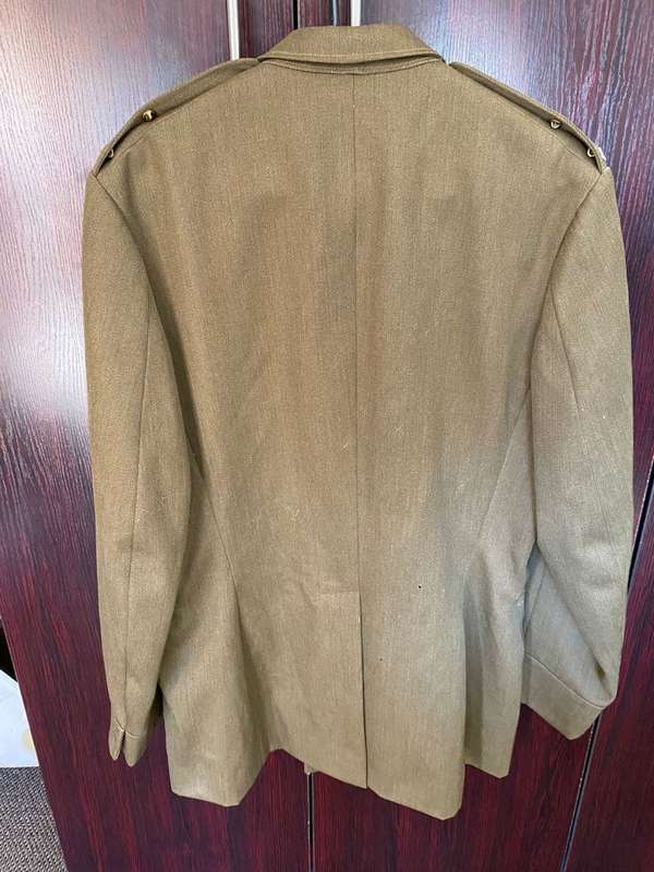 EARLY SA INFANTRY TUNIC JACKET-SIZE LARGE-MEASURES 52 CM ARMPIT TO ARMPIT