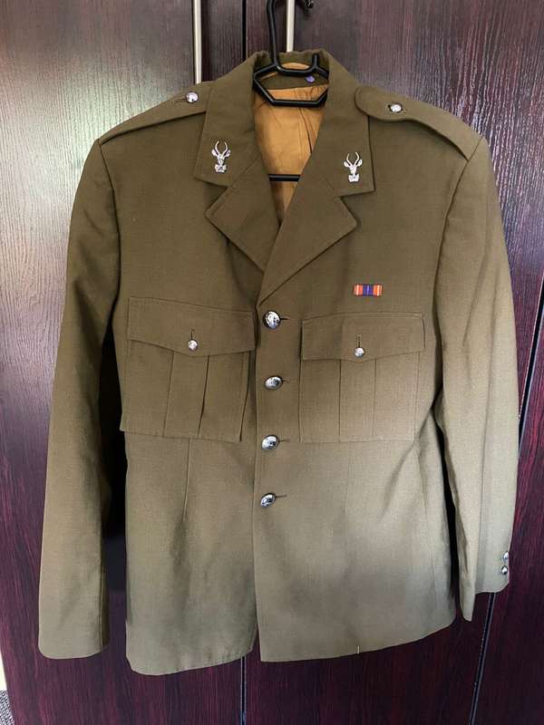 SADF INFANTRY STEP OUT JACKET-SIZE SMALL-MEASURES 46 CM ARMPIT TO ARMPIT-GOOD CONDITION