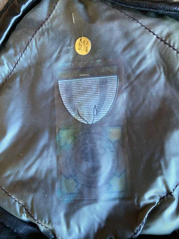 RHODESIAN SAS BERET WITH TWO COLOURED ANODISED CAP BADGE-WORN 1865-80-THIS BERET IS IN ALMOST UNWORN