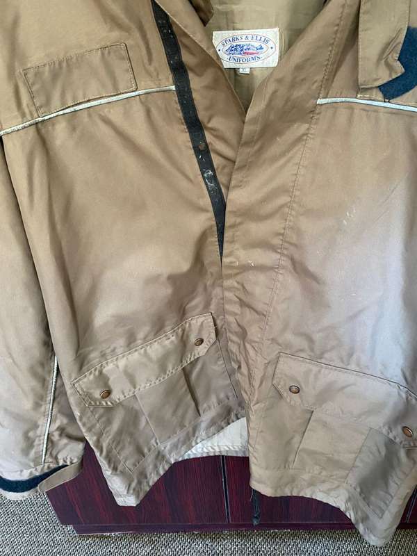 TRAFFIC OFFICERS SPARK AND ELLIS RAIN JACKET-SIZE EXTRA LARGE-MEASURES 65CM ARMPIT TO ARMPIT-GOOD CO