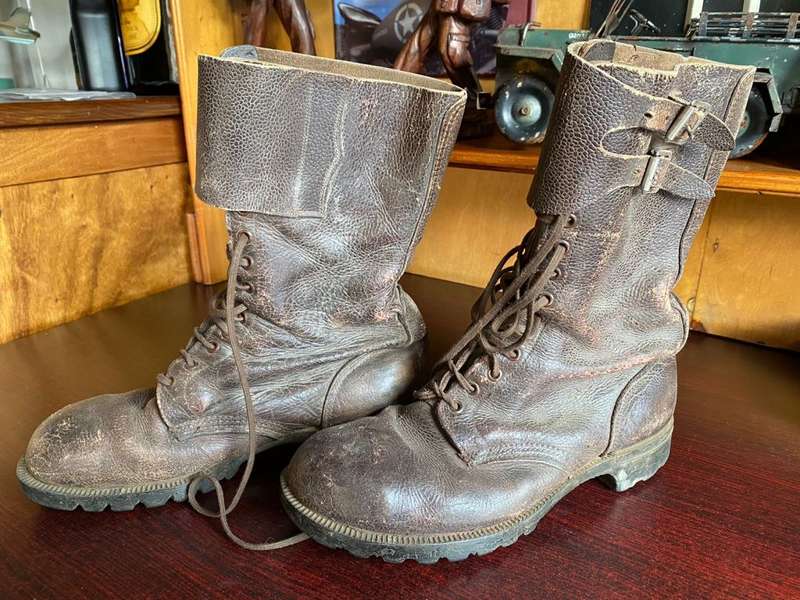 Uniforms DOUBLE BUCKLE RHODESIAN BOOTS SIZE 9 was sold for 2 750.00 on 7 Dec at 21 00 by bokkiwi in Bloemfontein ID 600589578