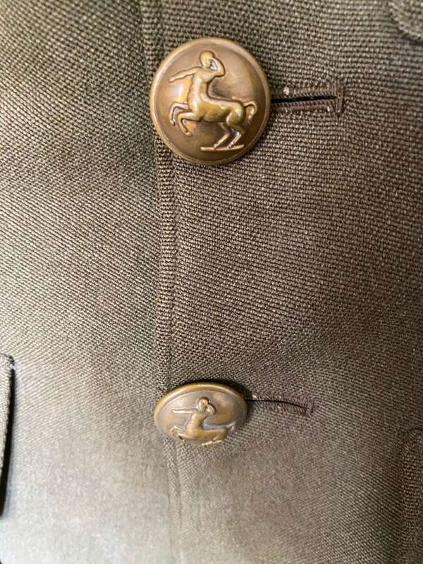 WW2 UNIFORM JACKET-DAMAGED-PLEASE LOOK AT PICS-SIZE SMALL-MEASURES 45CM ARMPIT TO ARMPIT