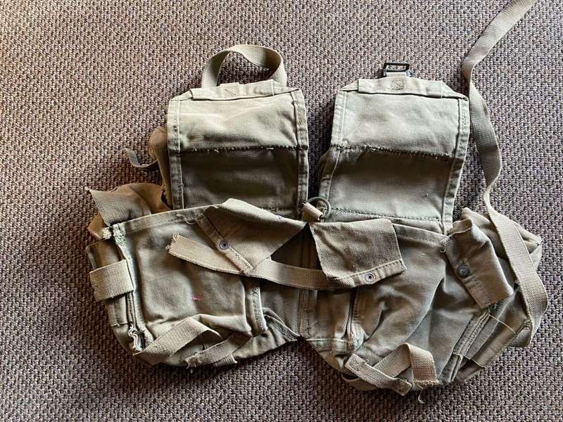 SADF BORDER WAR PERIOD,PATTERN 73 WEBBING-KIDNEY POUCHES-GOOD AND COMPLETE CONDITION