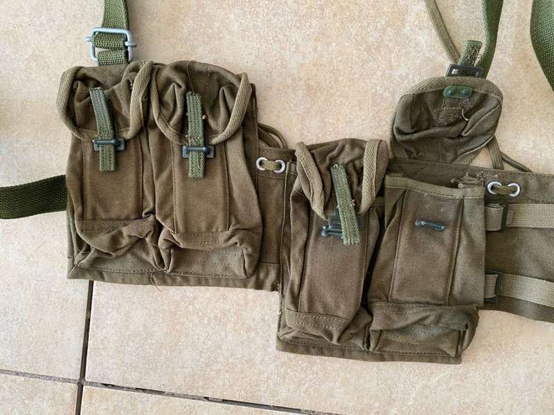 ORIGINAL AND VERY SCARCE CHI CON TYPE 63 BANDOLIER IN VERY GOOD AND COMPLETE CONDITION-THESE CHINES