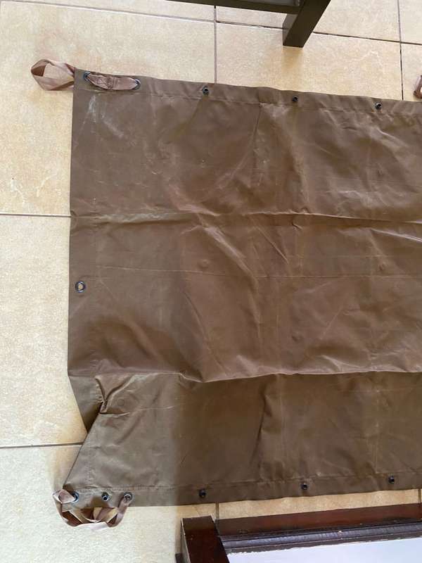 SADF PERIOD MILITARY ISSUE-GROUND SHEET CAN ALSO BE USED AS STRETCHER-MEASURES 180X90 CM-GOOD CONDIT