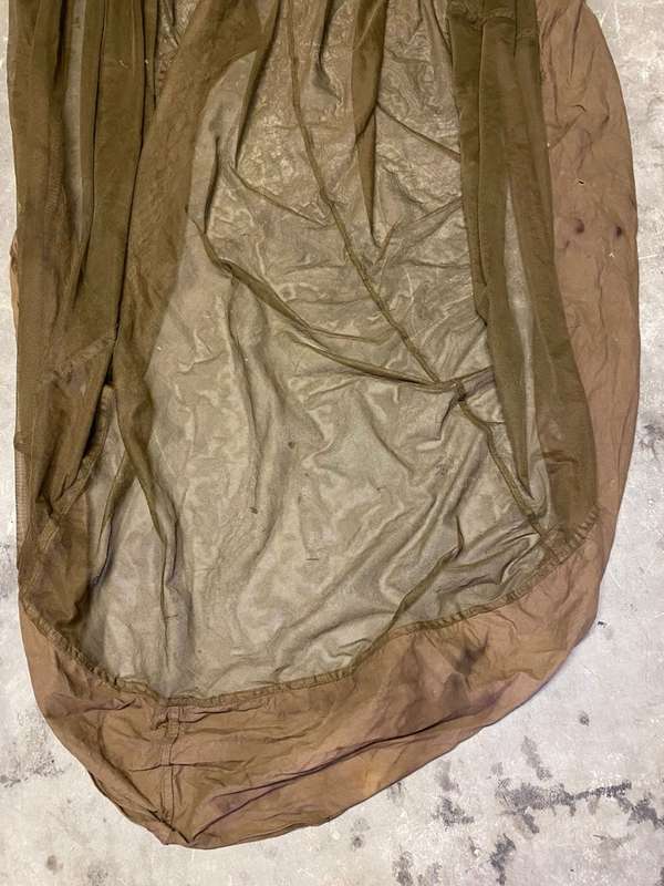 SADF LARGE MOSQUITO NET-MEASURES 1,5X3M-USED BUT GOOD WITH NO HOLES