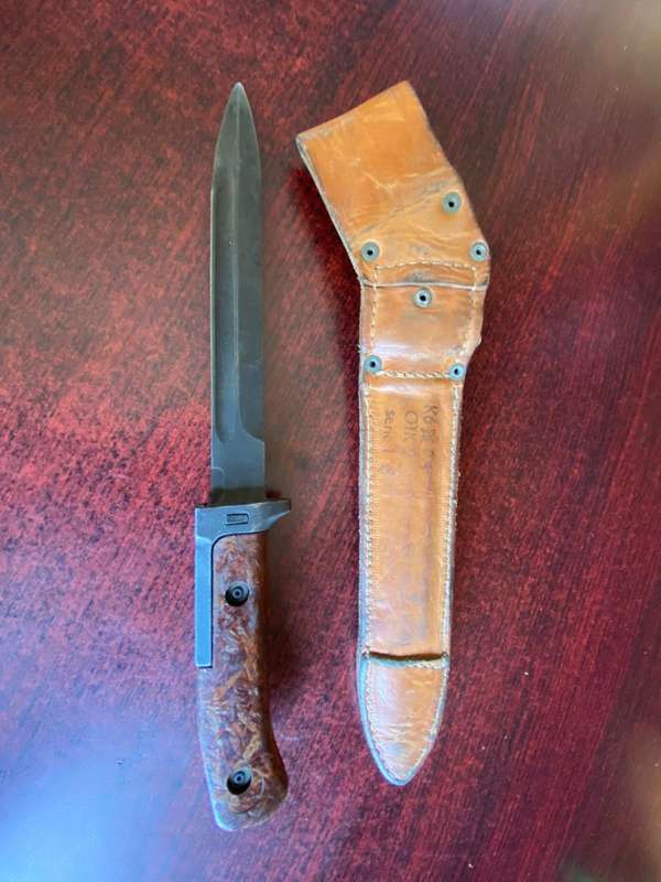 CZECH VZ58 BAYONET-SECOND PATTERN WITH RUDIMENTARY CROSS GUARD EXTENTION AND USED ON THE CZECH VERS
