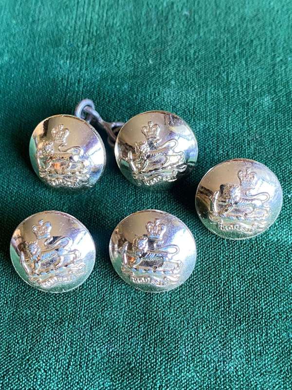 RHODESIA GILT TUNIC BUTTON -WORN 1942-54-DIAMETER 17 MM