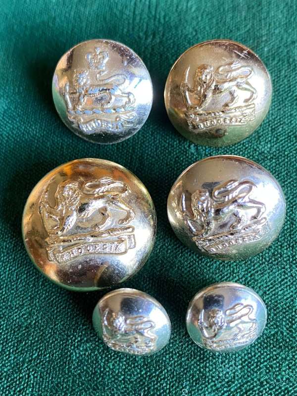 RHODESIA-GOLD ANODISED BUTTONS-WORN 1954-70-DIAMETER 22+19+12MM-GENERAL ISSUE-ARMY BUTTON