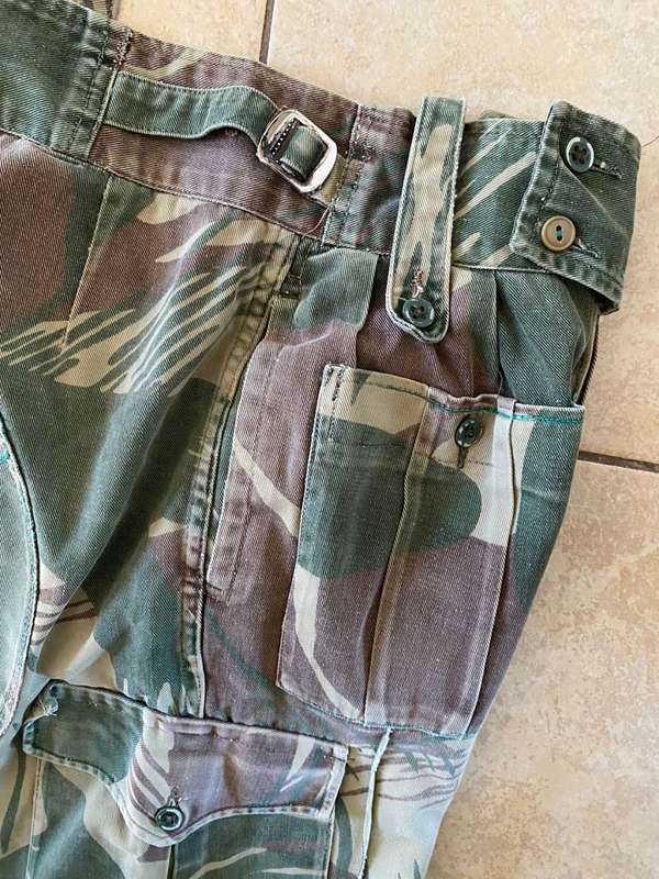 RHODESIAN CAMO TROUSERS-SIZE 30 PADDED BACK SIDE-PIPE LENGTH 70 CM-BATTLE USED BUT GOOD CONDITION-AL