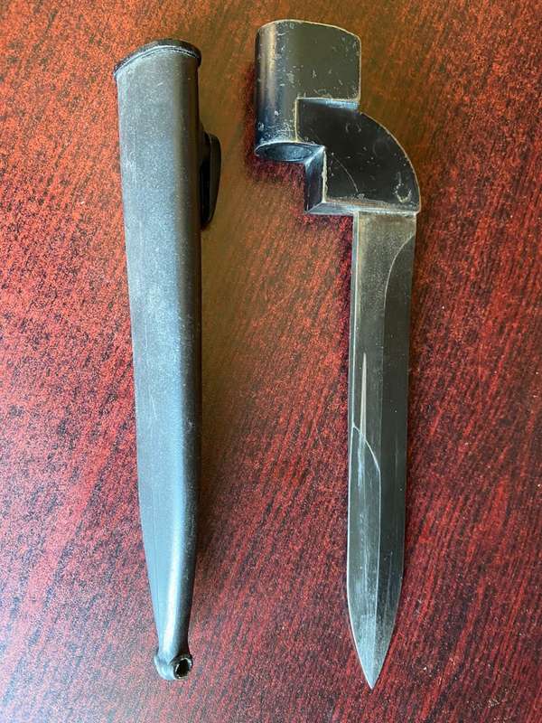 BRITISH NO 9 MK1 BAYONET-ISSUED TO THE ROYAL NAVY BECAUSE THEY RETAINED THE NO 4 RIFLE FOR SOME TIME