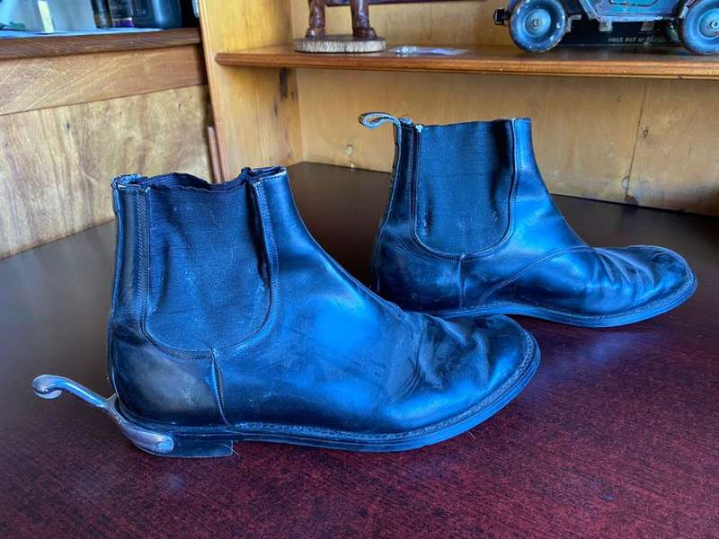 RHODESIA BSAP PARADE BOOTS-SIZE 9- GOOD CONDITION
