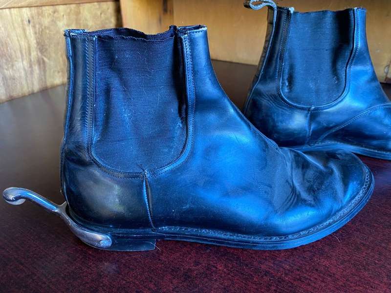 RHODESIA BSAP PARADE BOOTS-SIZE 9- GOOD CONDITION