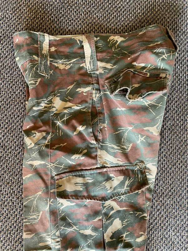 KOEVOET CAMO TROUSERS-SIZE 32 -PIPE LENGTH 76 CM-USED BUT GOOD CONDITION