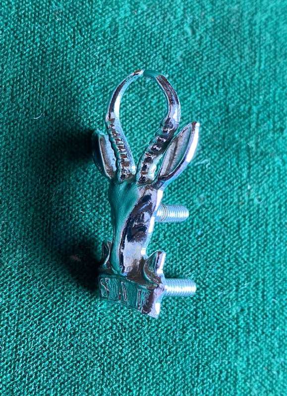 SA INFANTRY CORPS BERET BADGE (SMALL,MEASURES 30 MM) WITH 2 SCREW LUGS