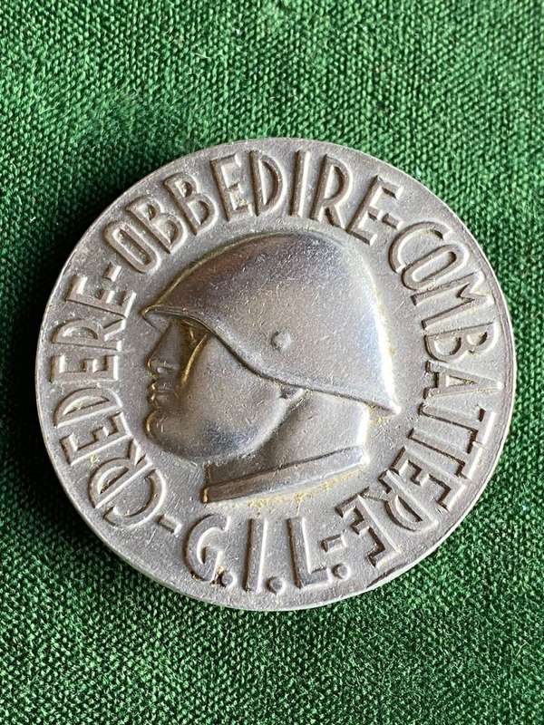 ITALY,KINGDOM,A FASCIST YOUTH BADGE- DIAMETER 38MM