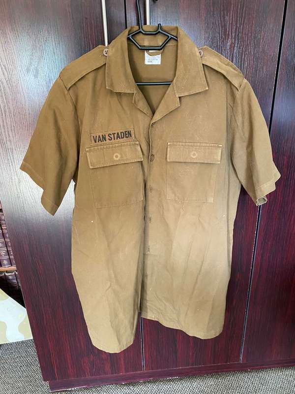 SADF NUTRIA-EXTRA LARGE SHIRT IN VERY GOOD CONDITION-WITH ALL BUTTONS