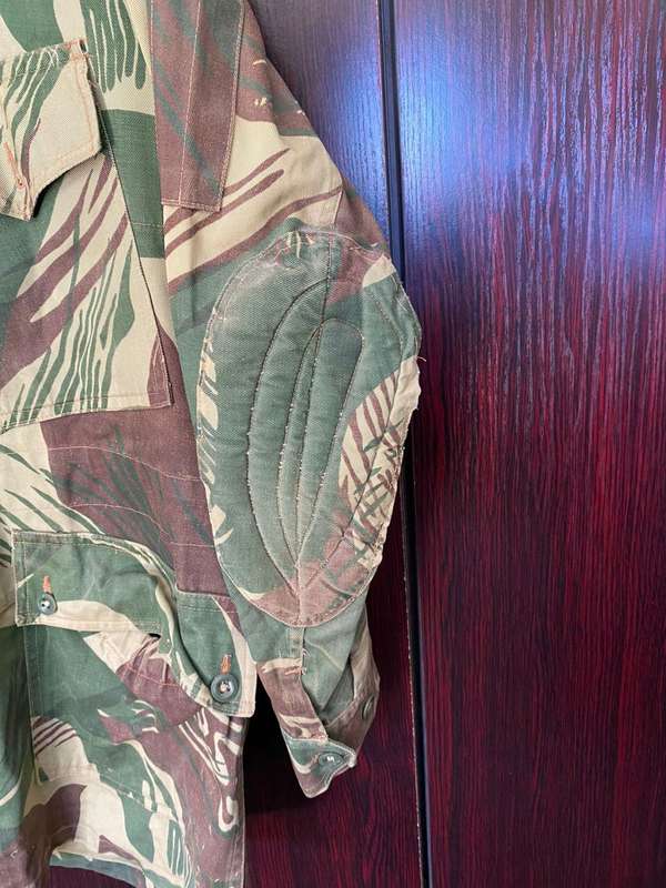 RHODESIAN CAMO BUSH JACKET IN VERY GOOD CONDITION-SIZE LARGE-MEASURES 60CM ARMPIT TO ARMPIT-NO DAMAG