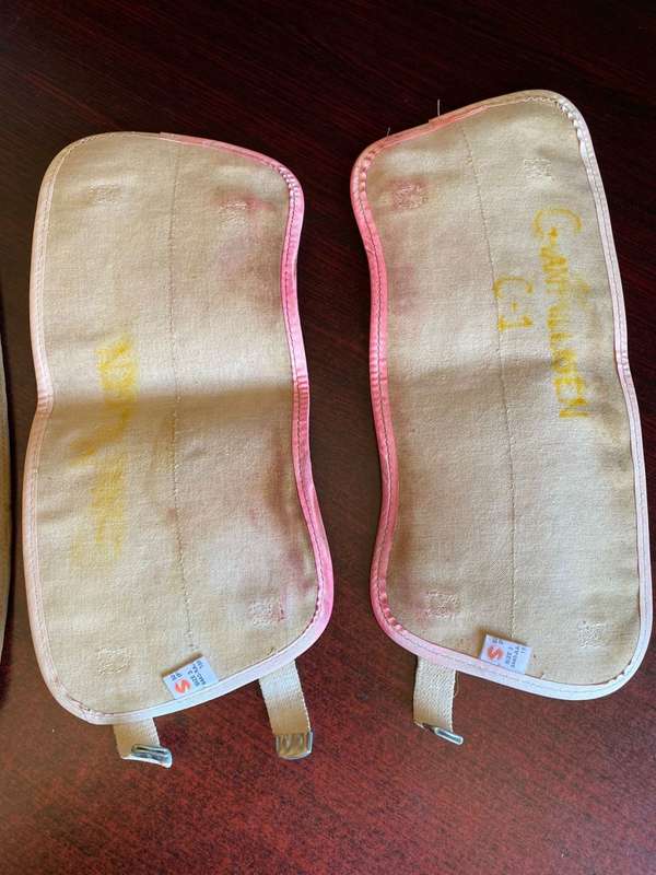 2 X SETS OF LEGGINGS- SOLD TOGETHER