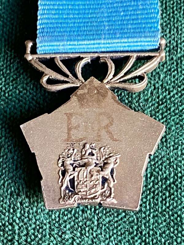MINIATURE VAN RIEBEECK DECORATION (DVR) 1952-1975-BRABERY-SILVER GILT-GUARANTEED,AUTHENTIC MEDAL