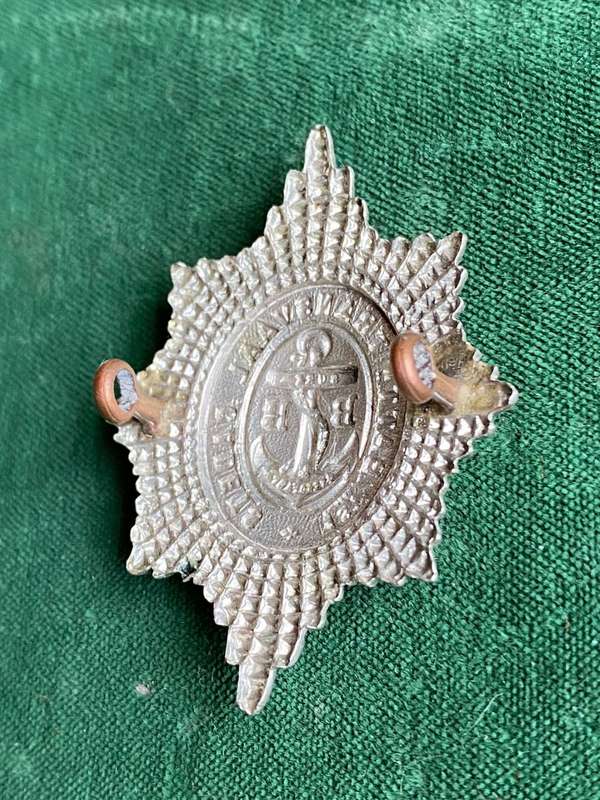 TRANSVAAL CADETS 1ST BATTALION-WHITE METAL CAP BADGE- 2 LUGS