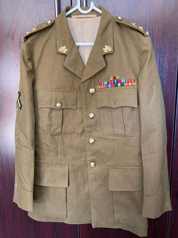 RHODESIAN BRITISH SOUTH AFRICA POLICE NO 1 STEP OUT UNIFORM JACKET AND TROUSERS INCLUDING LIEUTENANT