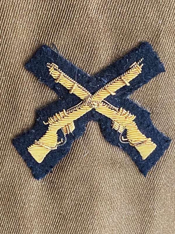 RHODESIAN BRITISH SOUTH AFRICA POLICE NO 1 STEP OUT UNIFORM JACKET AND TROUSERS INCLUDING LIEUTENANT