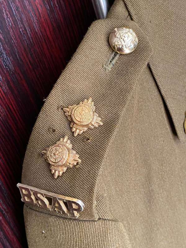 RHODESIAN BRITISH SOUTH AFRICA POLICE NO 1 STEP OUT UNIFORM JACKET AND TROUSERS INCLUDING LIEUTENANT