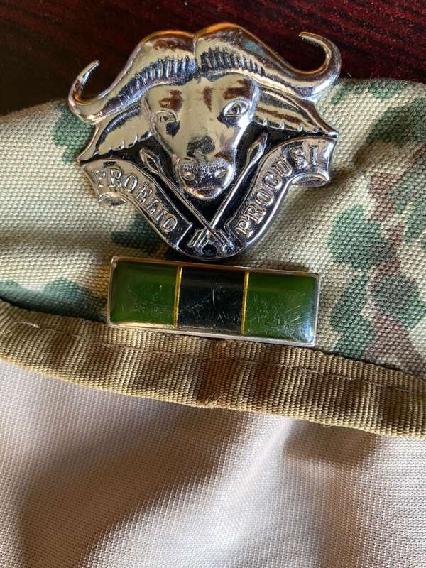 32 BATTALION BERET,WITH CAP AND BERET BAR-ALL ORIGINAL AND IN GOOD CONDITION