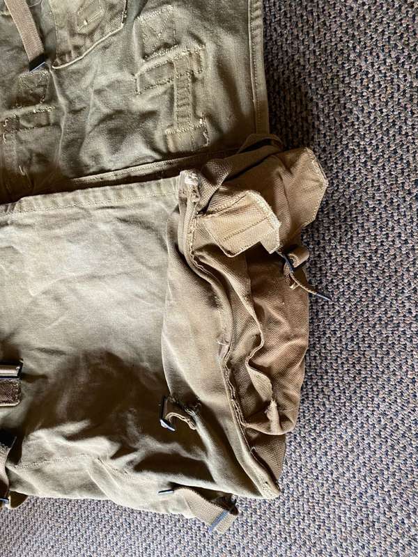 RHODESIAN PATTERN 62,LARGE BACK PACK MAKER STAMPED AND DATED-GOOD AND COMPLETE CONDITION
